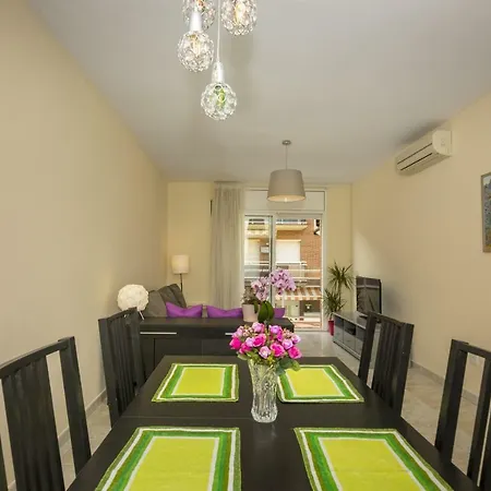 Homeholidaysrentals Salvador Pineda de Mar